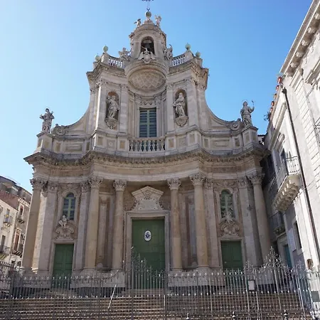 Elegante Centro Storico Apartment Catania