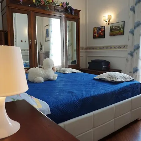 Elegante Centro Storico Apartment Catania