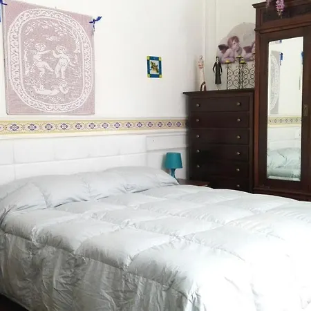 Elegante Centro Storico Apartment Catania